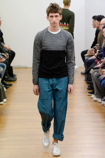 Look 17